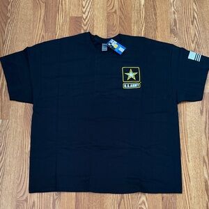 Gildan Black U.S. Army Short Sleeve Tee with Yellow Star Logo